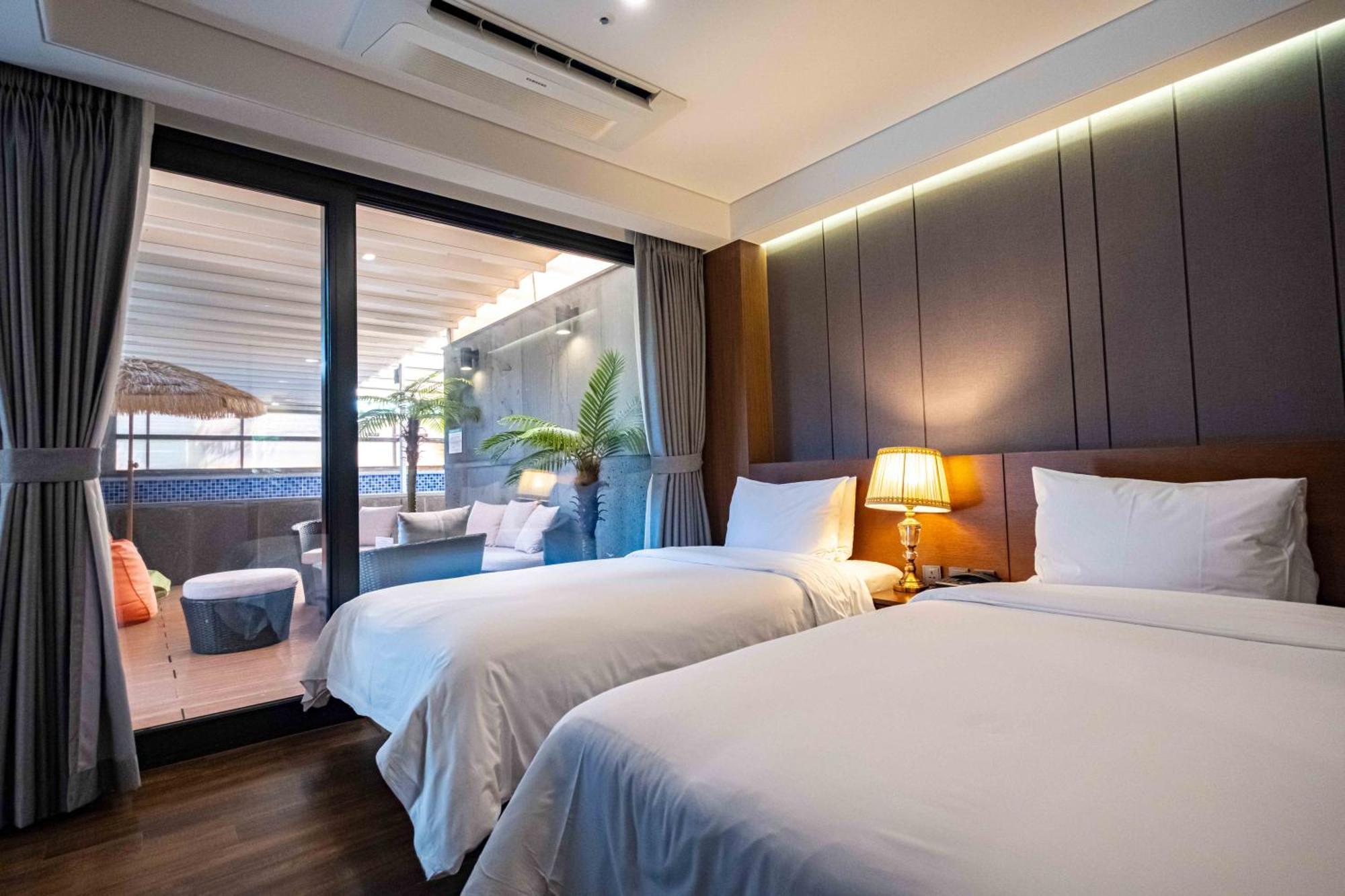 Dyne Oceano Hotel Jeju Extérieur photo