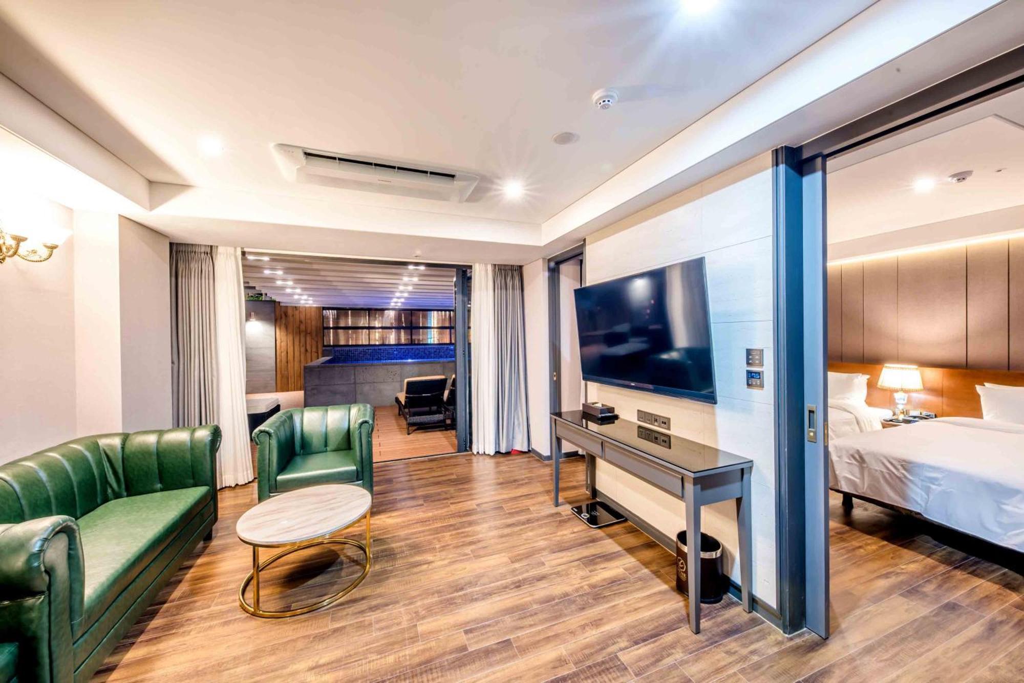 Dyne Oceano Hotel Jeju Extérieur photo