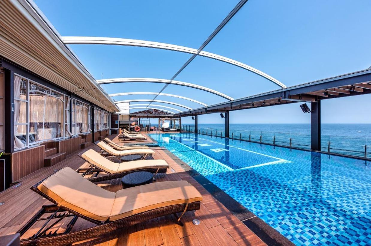 Dyne Oceano Hotel Jeju Extérieur photo